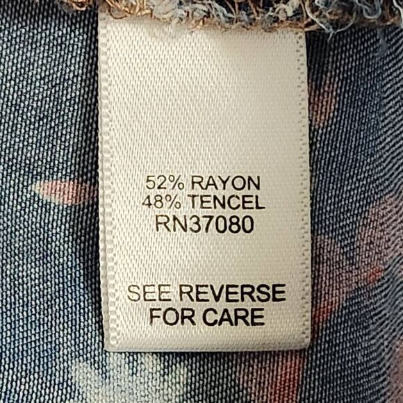 Cato Blue and Pink Floral Chambray Button Down Tunic Shirt Size Medium - Picture 8 of 10